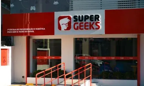 Fachada SuperGeeks